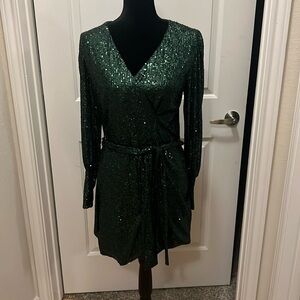 Gorgeous forest dark green dress by GB for Dillards, nwt.